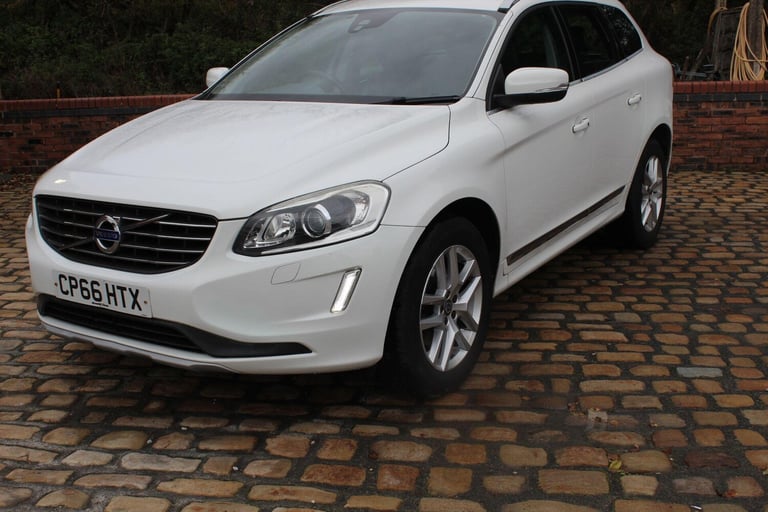 2016 Volvo XC60 2.4 D5 SE Lux Nav Auto AWD Euro 6 (s/s) 5dr ESTATE Diesel Automatic