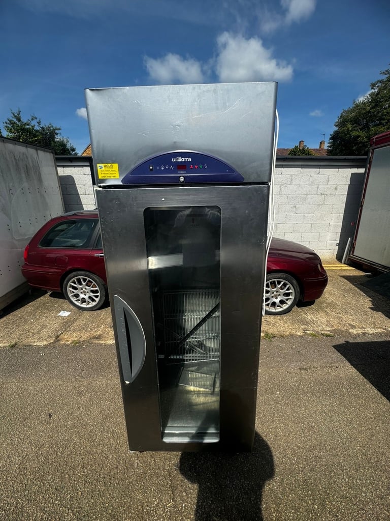 Commercial fridges freezes undercounter fridge cafe shop restaurant 