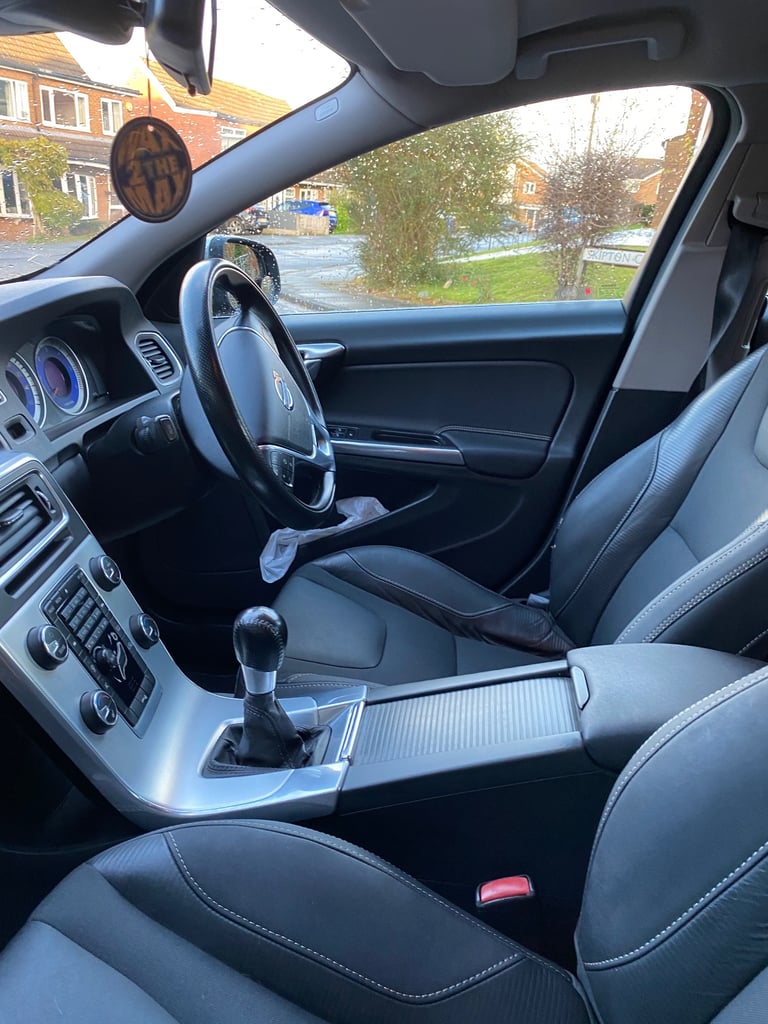 Volvo, S60, Saloon, 2012, Manual, 1560 (cc), 4 doors