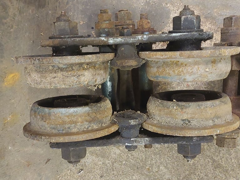 Lifing Gear Girder Trolley Ideal for Engine Lifting 