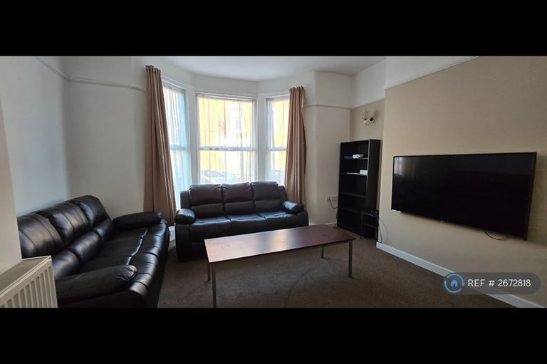 6 bedroom house in Garmoyle Road, Liverpool, L15 (6 bed) (#2672818)
