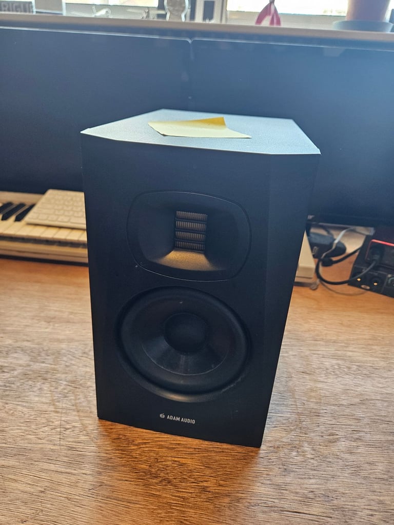 Adam Audio T5V (for spares or repair)