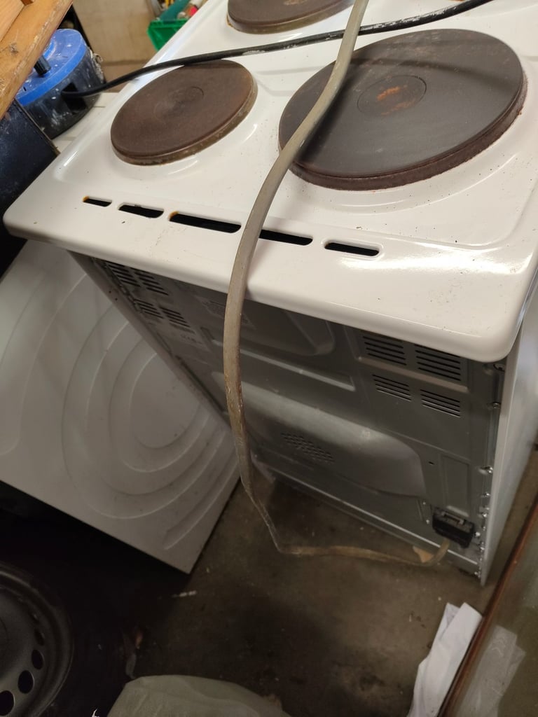 Simfer electric cooker oven with hobs - 50cm wide in good full working condition 