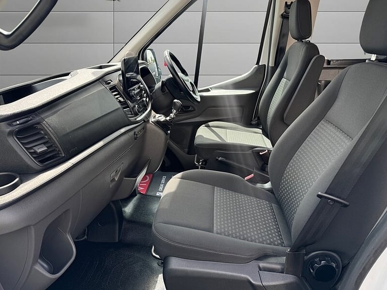 2019 Ford Transit 2.0 EcoBlue 170ps H3 17 Seater Trend MINIBUS DIESEL Manual