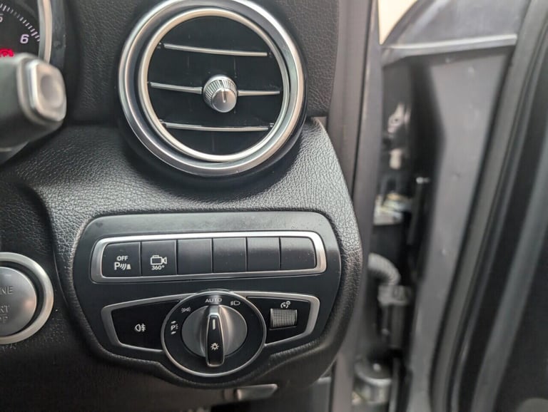 2019 Mercedes-Benz GLC 2.0 GLC250 AMG Line (Premium Plus) SUV 5dr Petrol G-Tronic+ 4MATIC Euro 6 ...