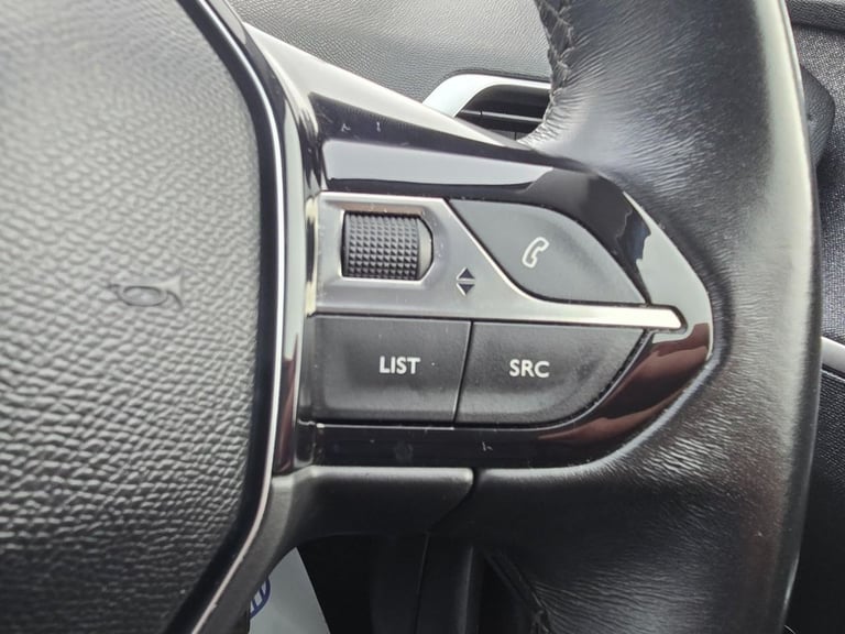 2018 Peugeot 3008 1.2 PureTech Allure SUV 5dr Petrol Manual Euro 6 (s/s) (130 ps) HATCHBACK Petro...