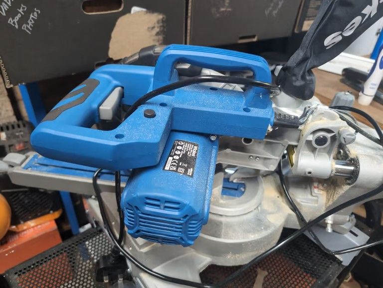 image for Wickes 210mm Corded Sliding Compound Mitre Saw - 1800W