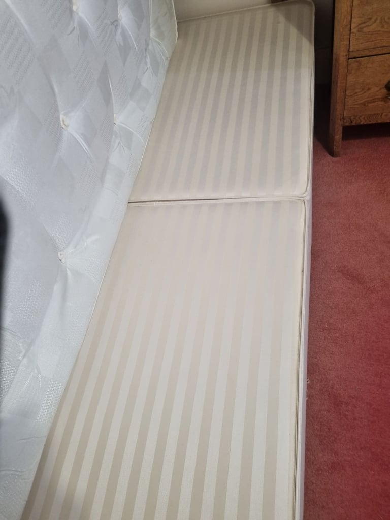 Double bed 