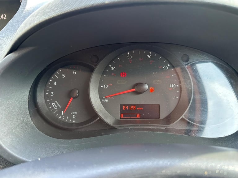 NO VAT** ULEZ COMPLIANT**FINANCE AVAILABLE**2017 RENAULT KANGOO**12 MONTHS MOT