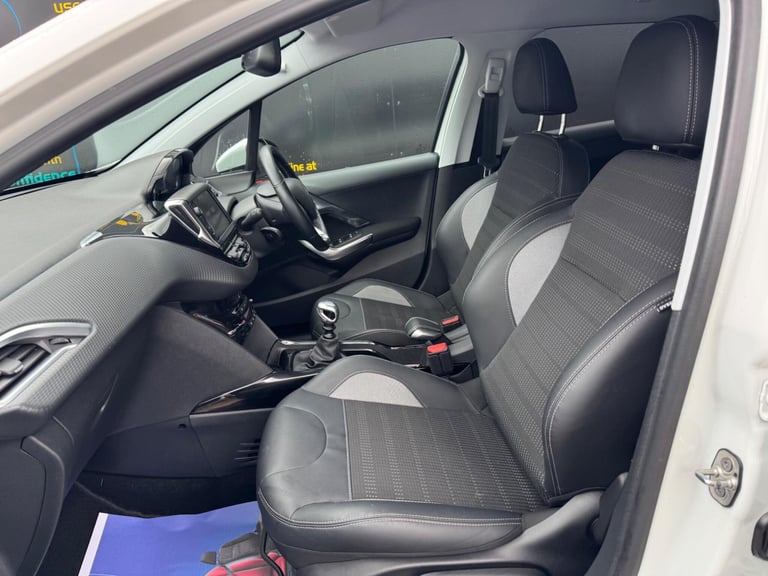 2017 Peugeot 2008 1.2 PureTech 130 Allure 5dr HATCHBACK PETROL Manual