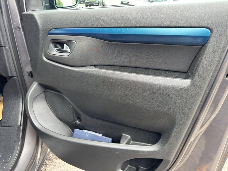 2017 Peugeot Traveller 1.6 BlueHDi Active Standard MPV 5dr Diesel Manual MWB Euro 6 (s/s) (115 ps...