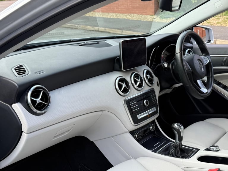 2016 Mercedes-Benz A-Class 1.5 A180d Sport (Executive) Euro 6 (s/s) 5dr HATCHBACK Diesel Manual