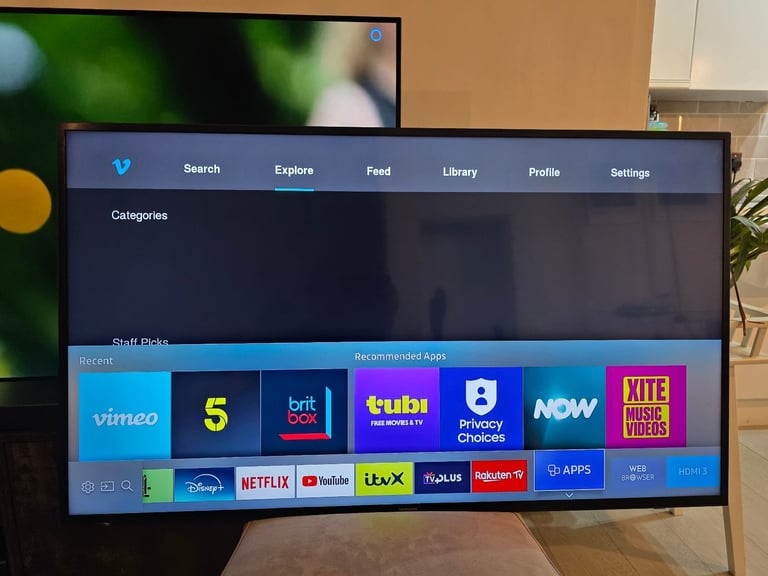 image for Samsung 50 inch Smart 4k TV