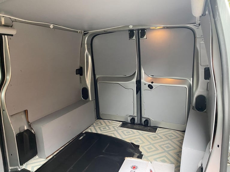  Peugeot Expert 2.0 BlueHDi 1400 Professional Plus Standard Panel Van MWB Euro 6 (s/s) 6dr Diesel...