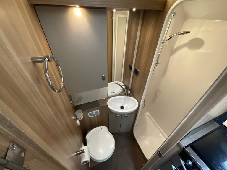 Bessacarr 412, 2014, Automatic, 2 Berth, 27K Miles