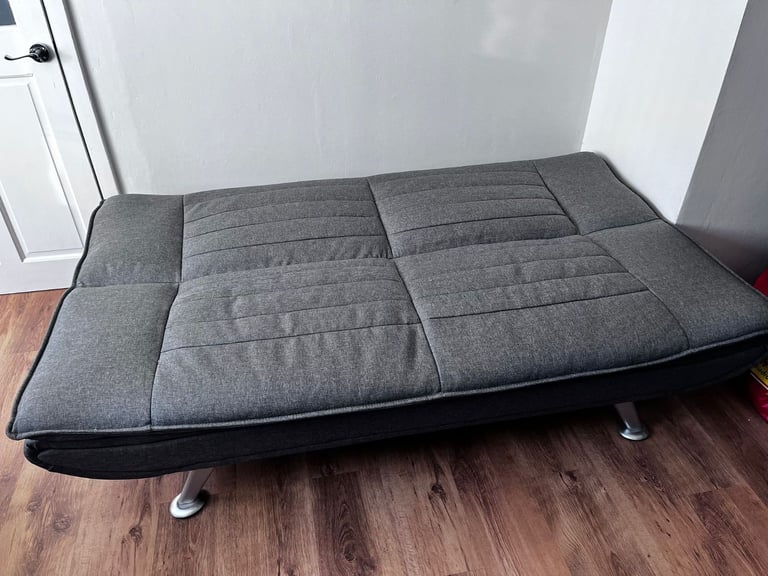 Grey B&Q clic-clac 3seater sofabed