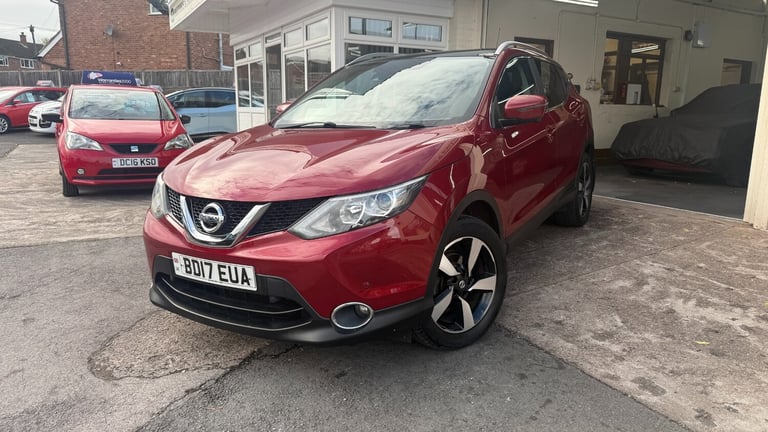 2017 Nissan Qashqai 1.2 DiG-T N-Connecta 5dr HATCHBACK Petrol Manual