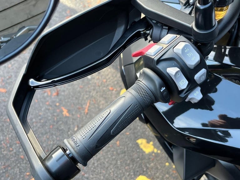 2025 Triumph Tiger 1200 GT PRO STANDARD COLOUR Petrol black 6 Speed