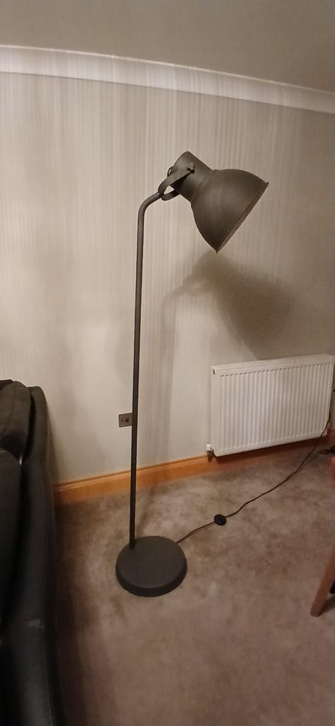 Floor lamp Free