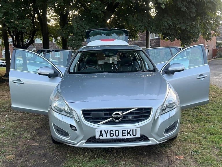2010 Volvo V60 D3 [163] SE Lux 5dr Geartronic ESTATE Diesel Automatic