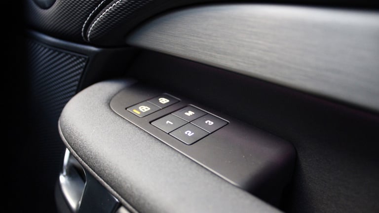 2025 Land Rover Discovery 3.0 D350 Metropolitan Edition 5dr Auto Estate Diesel Automatic