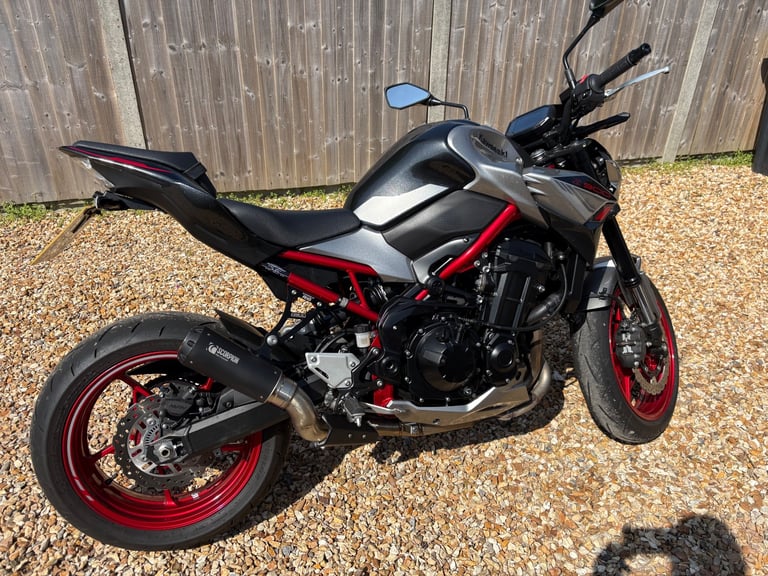 Kawasaki, Z, 2024, 948 (cc)