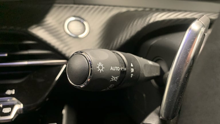 2024 Peugeot 2008 1.2 PureTech Allure SUV 5dr Petrol EAT Euro 6 (s/s) (130 ps) SUV Petrol Automatic