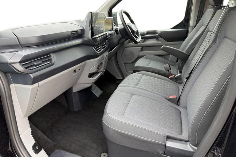 2025 Ford Transit Custom 320 Limited AUTO L1 SWB Double Cab In Van FWD 2.5 PHEV 232ps Low Roof, D...