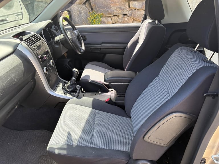 2009 Suzuki Grand Vitara 1.6 VVT + 3dr ESTATE PETROL Manual - Image 10