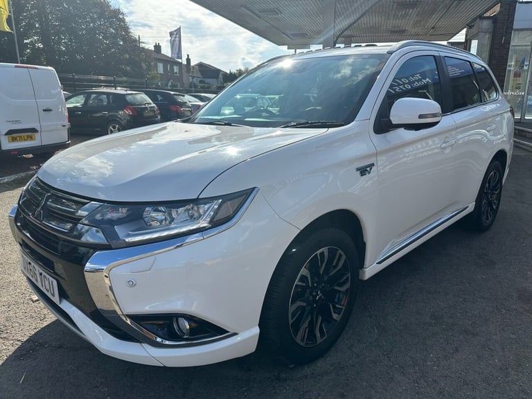 2016 Mitsubishi Outlander 2.0h 12kWh GX4hs SUV 5dr Petrol Plug-in Hybrid CVT 4WD Euro 6 (s/s) (20...