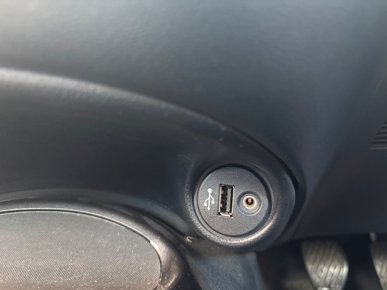 Nissan, JUKE, Hatchback, 2016, Manual, 1461 (cc), 5 doors