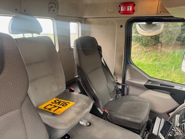 2016 16 DAF LF 220 EURO 6 4x2 urban tractor unit manual air con 