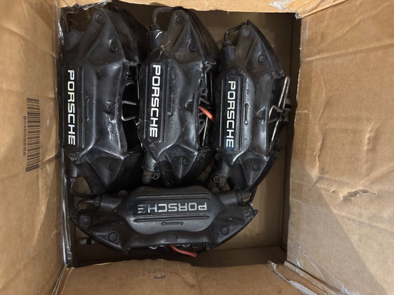 PORSHE CALIPER SET