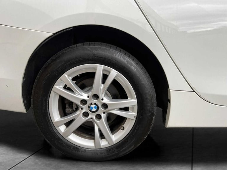 2016 BMW 2 Series Gran Tourer 1.5 218i Sport Auto Euro 6 (s/s) 5dr MPV Petrol Automatic