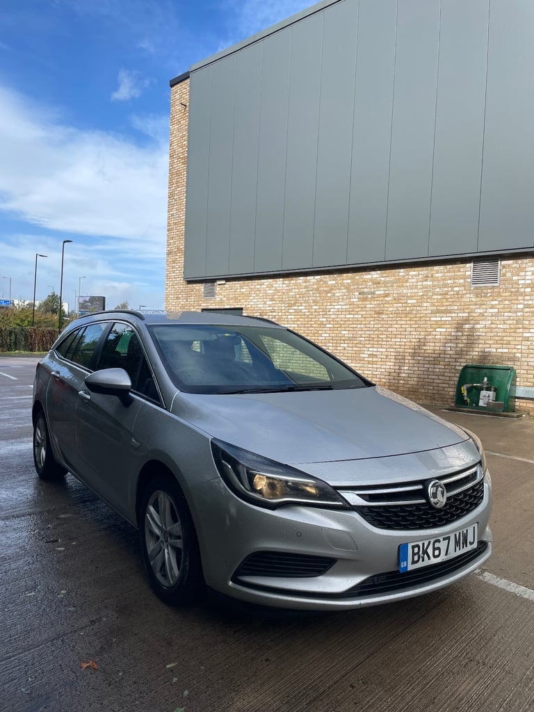 image for Vauxhall, ASTRA, Estate, 2018, Manual, 1598 (cc), 5 doors