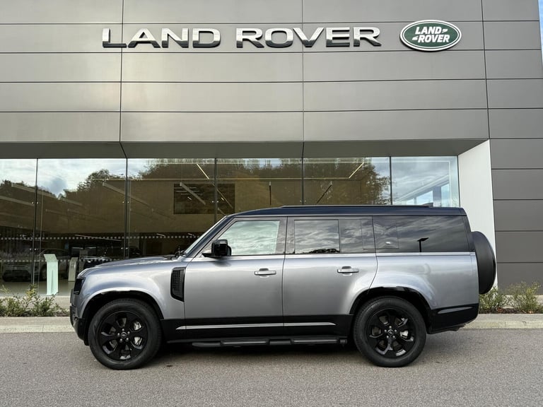 2022 Land Rover Defender 110 3.0 D300 MHEV HSE SUV 5dr Diesel Auto 4WD Euro 6 (s/s) (300 ps) ESTA...
