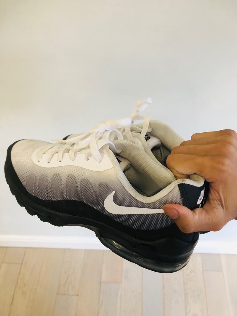 Nike Air Max Invigor Trainers size 8 Men’s – £40 (Negotiable)