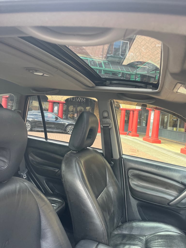 2005 Toyota RAV4 20 XT-R 5dr Auto ESTATE Petrol Automatic