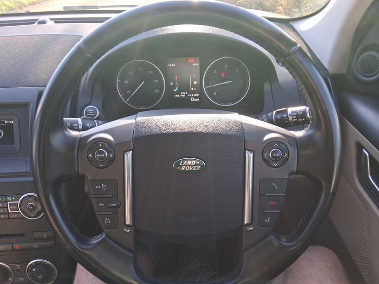 Land Rover, FREELANDER, Estate, 2013, Manual, 2179 (cc), 5 doors