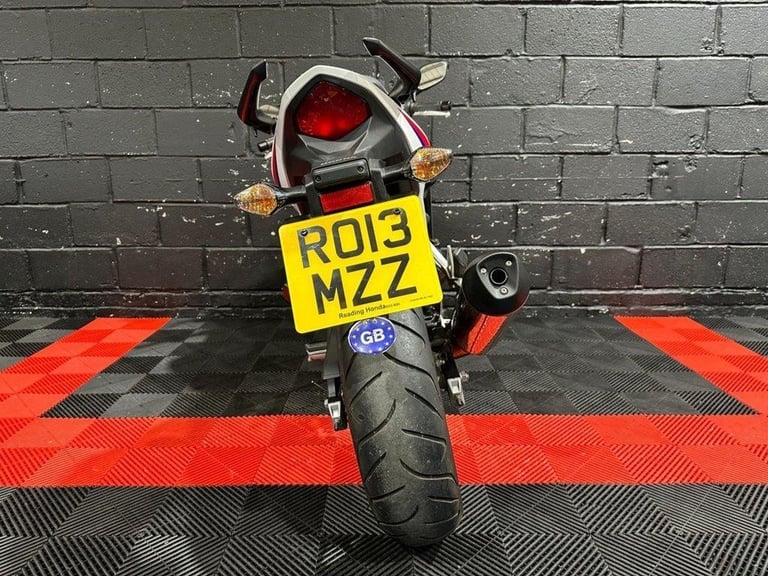2013 13 HONDA CBR500R VERY WELL LOOKED AFTER BIKE NOT ONE ADVISORY ON MOT HISTOR