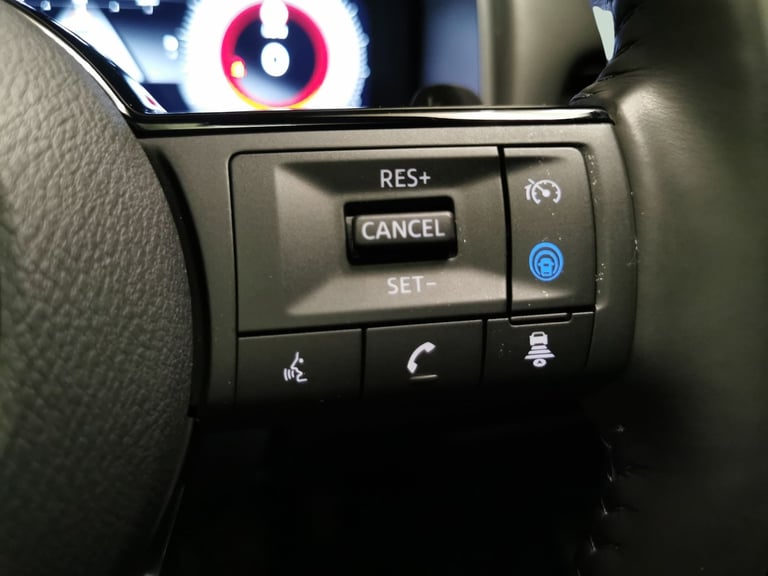 2021 Nissan Qashqai 1.3 DIG-T MHEV Premiere Edition SUV 5dr Petrol Hybrid XTRON Euro 6 (s/s) (1 S...