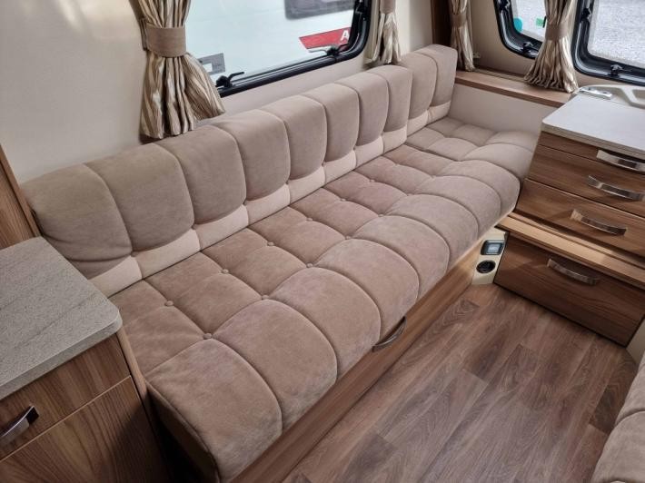 2015 Swift Challenger EVO 442 Used Caravan