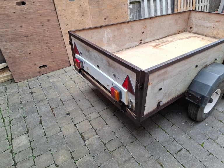 Grove 8'x4' Trailer