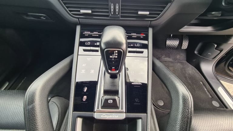 Porsche Cayenne E-Hybrid 5dr Tiptronic S Petrol/Electric Hybrid
