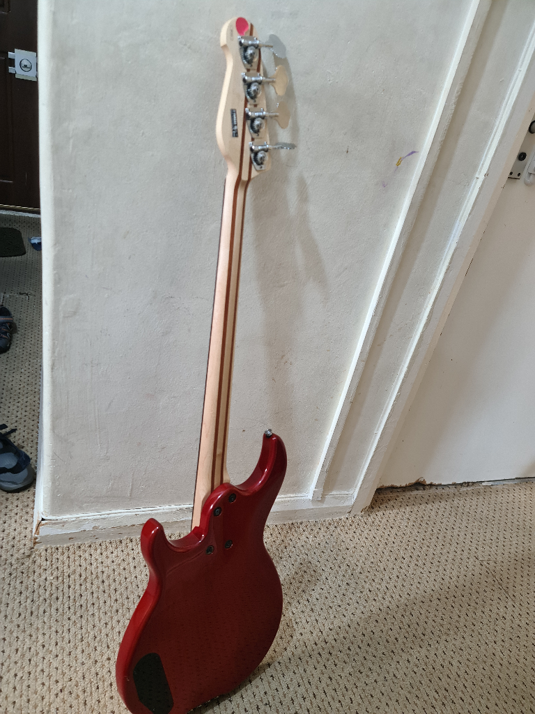 Yamaha BB1024 Professional Bass Guitar 