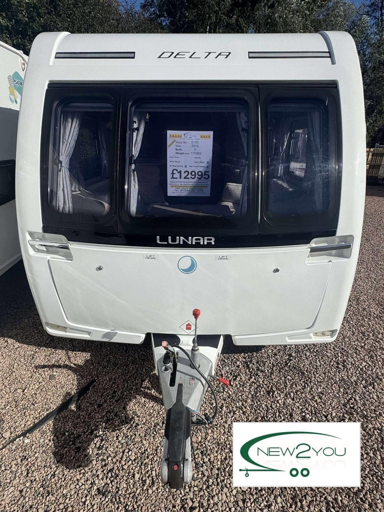 2016 Lunar Delta RI 4 Berth TRASNVERSE BED Caravan - STOCK NO E193