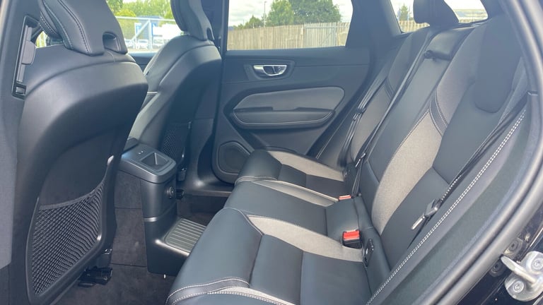 2024 Volvo XC60 2.0 T6 350 RC PHEV Plus Black Ed 5dr AWD Gtron Estate Estate Hybrid Automatic