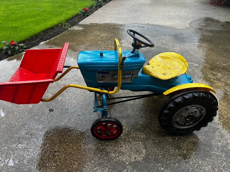 image for Vintage Tri-ang Tractor Full working order 