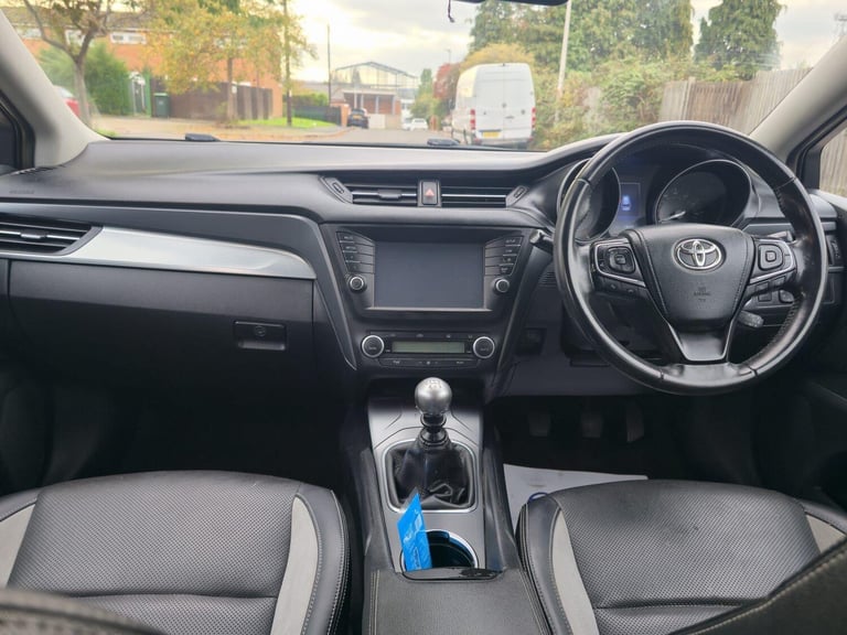 2015 Toyota Avensis 1.6D Business Edition Plus 5dr ESTATE DIESEL Manual