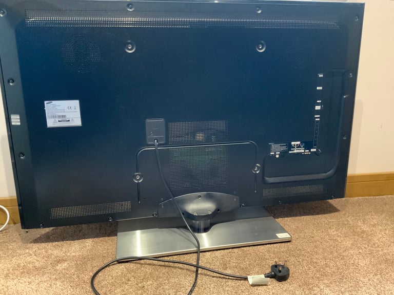 Samsung 46” UE46B8000XW TV